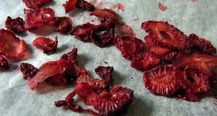 Dried strawberries